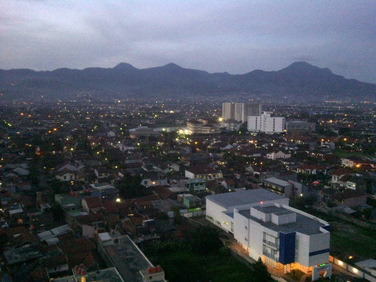 Apartemen The Suites Kayla Bandung Exterior foto